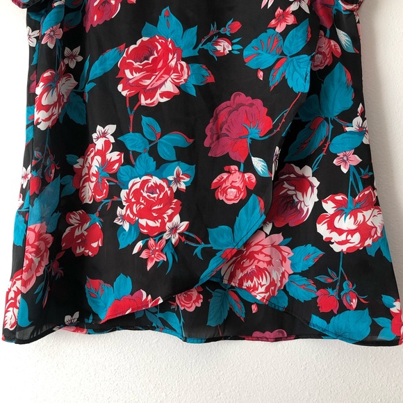 NWOT!! UO Tulip Style Floral Blouse Top - Picture 7 of 8